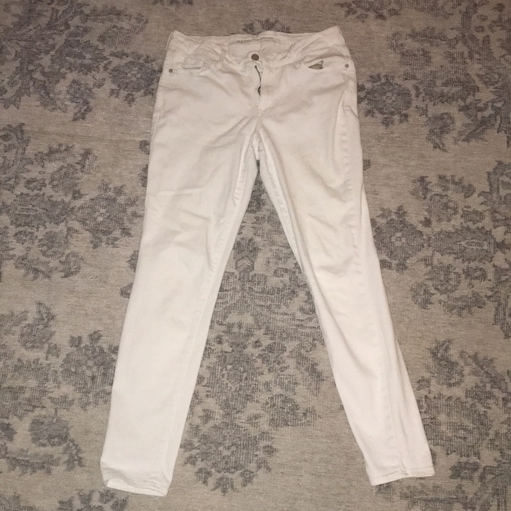 Old Navy Rockstar Mid Rise White Jeans